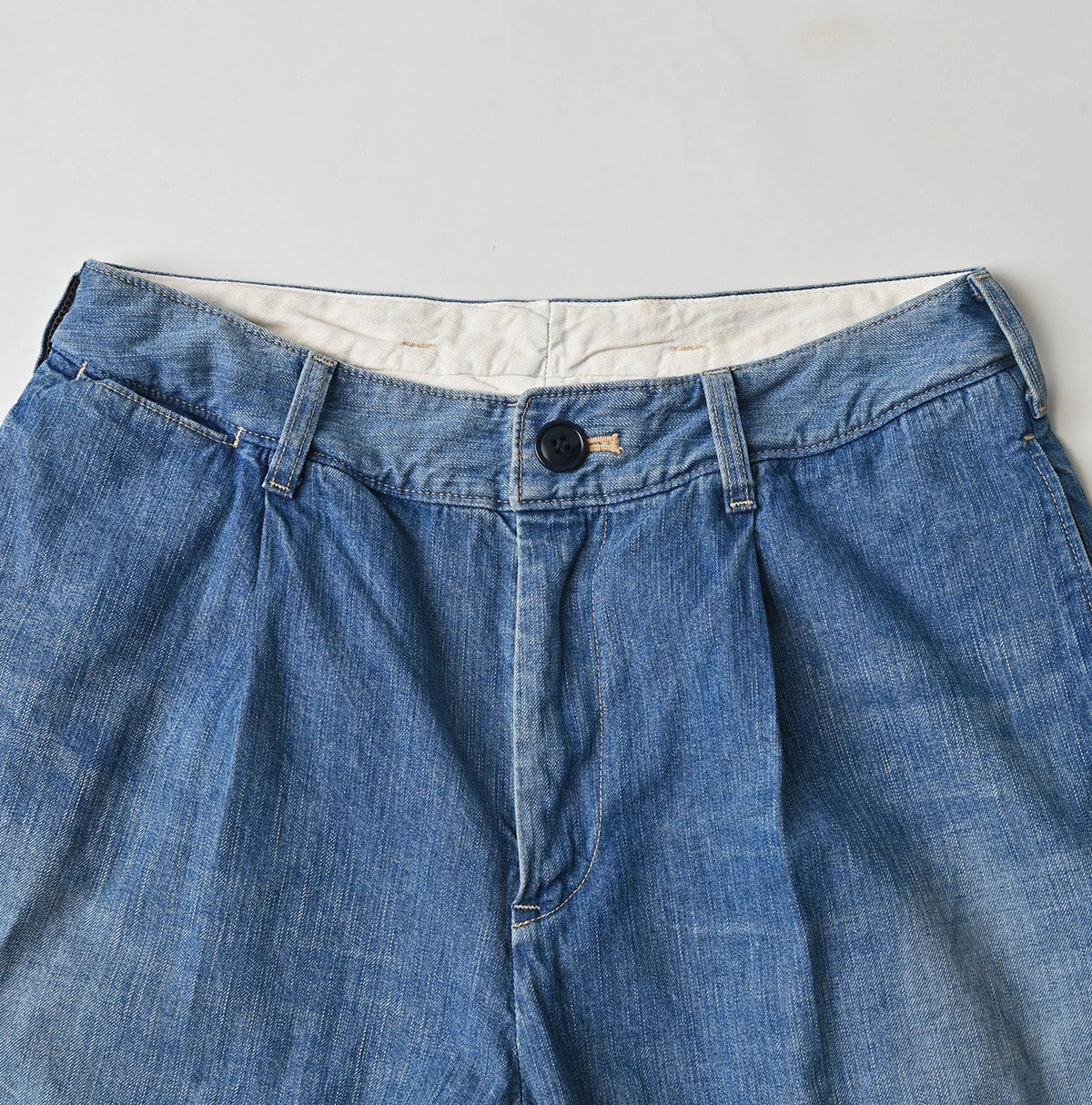 45R Mugi Denim Lucy Bermuda Pants Distressed