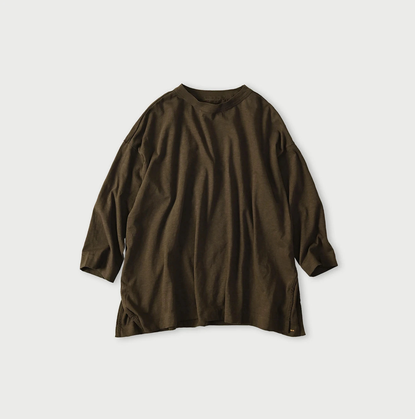 45r カットソー Big Slit T-shirt | A-Line with Side Slits by 45R – 45R GLOBAL