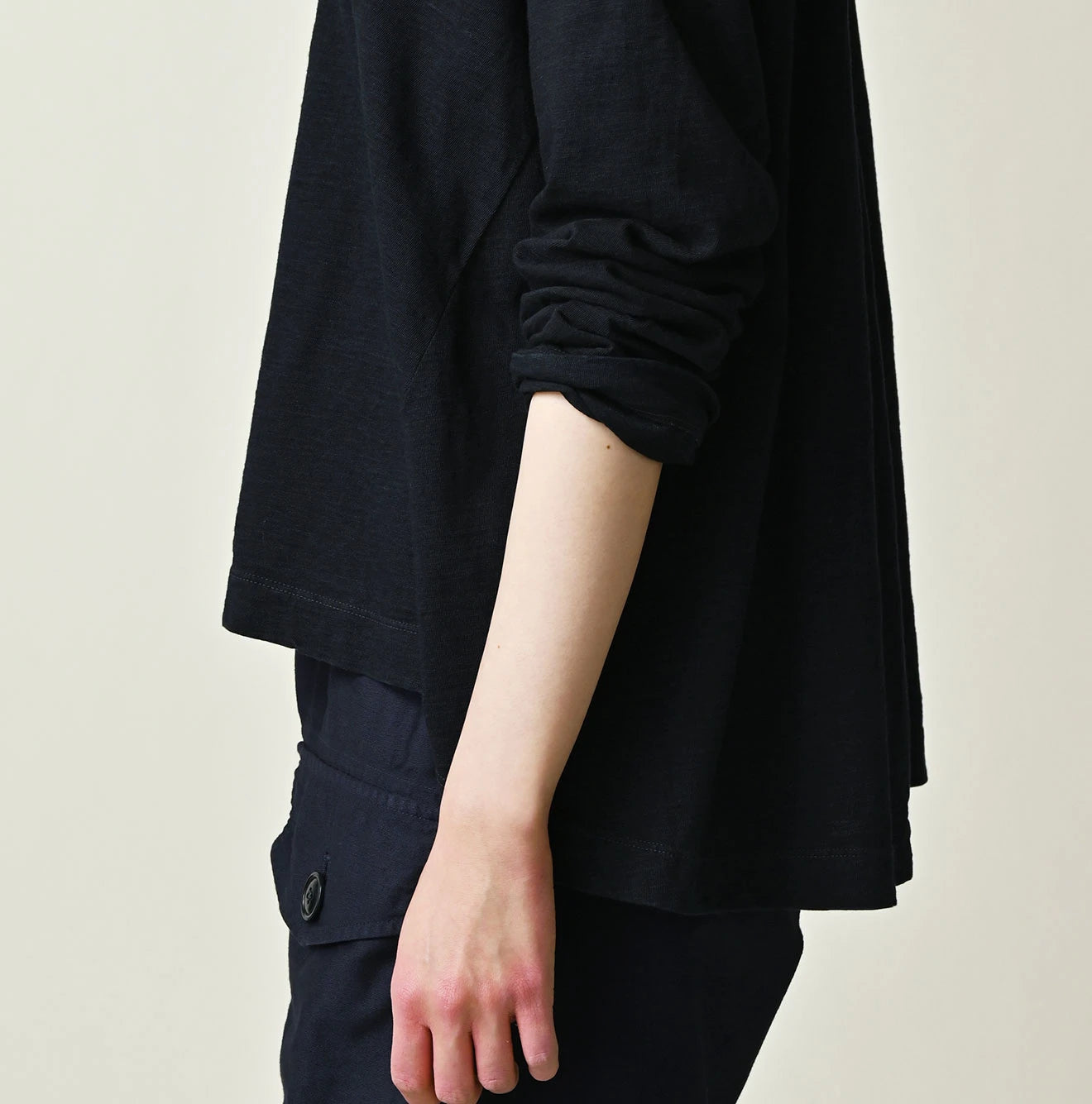 45R Indigo Flare Hime T-shirt - Image 8