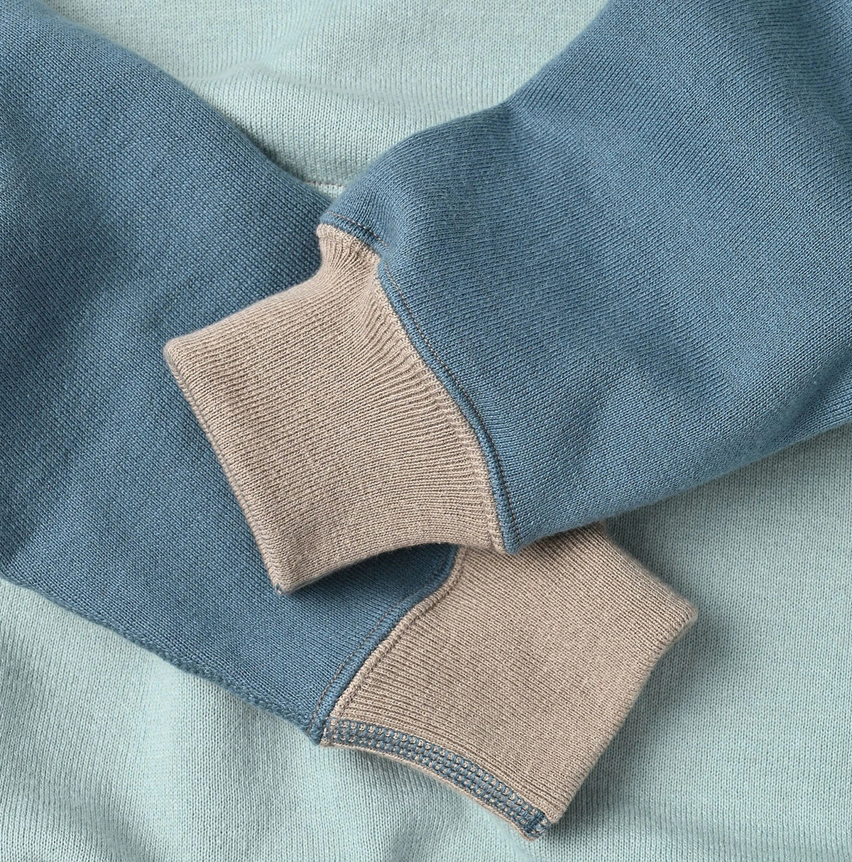 45R Smooth 908 Knit-sewn Crazy Hoodie - Image 18