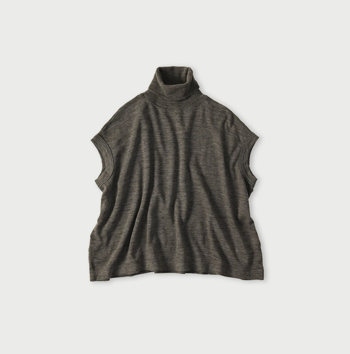 45R Camellia Turtleneck