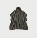 45R Camellia Turtleneck