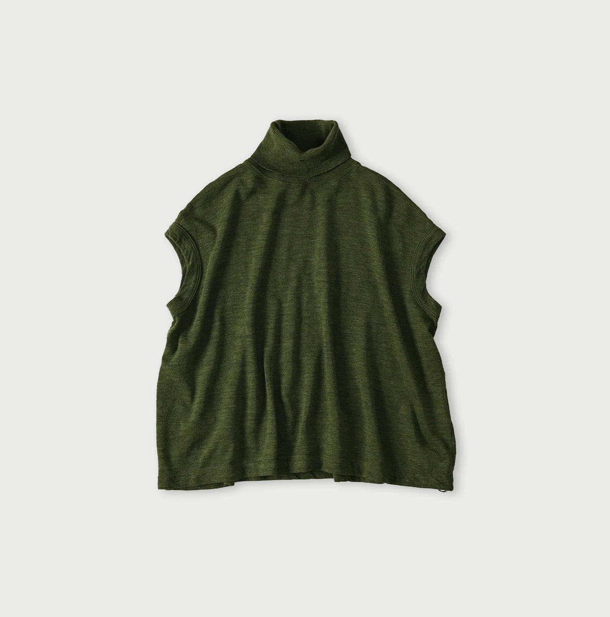 45R Camellia Turtleneck