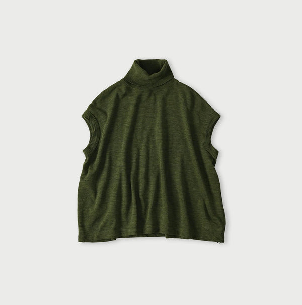 45R Camellia Turtleneck