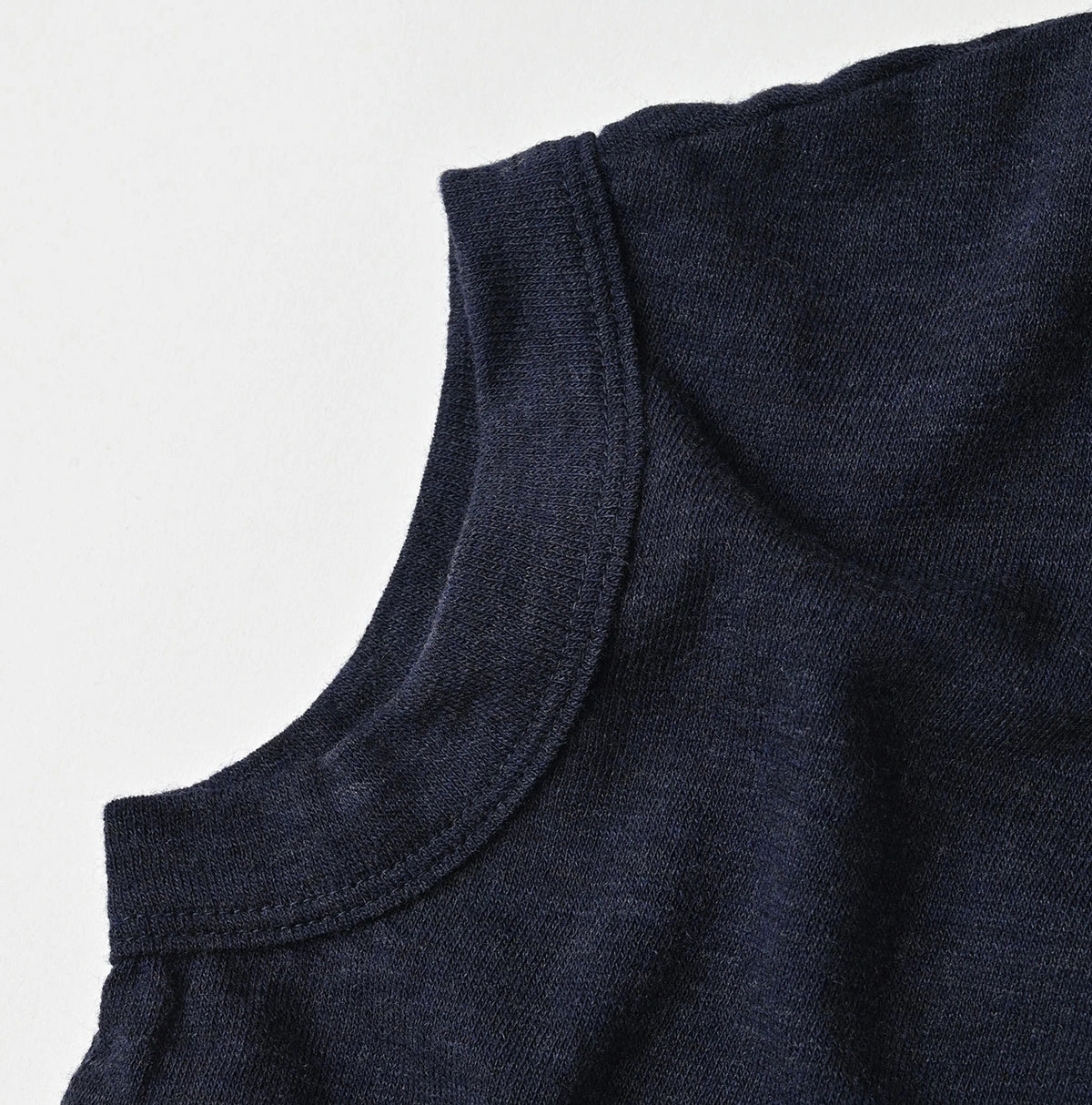 45R Camellia Turtleneck