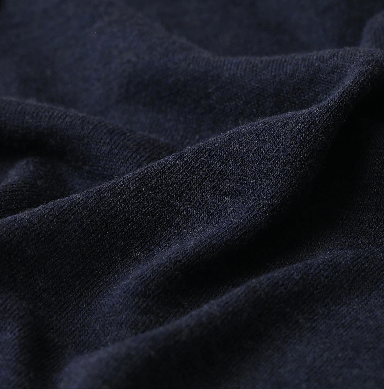 45R Camellia Turtleneck