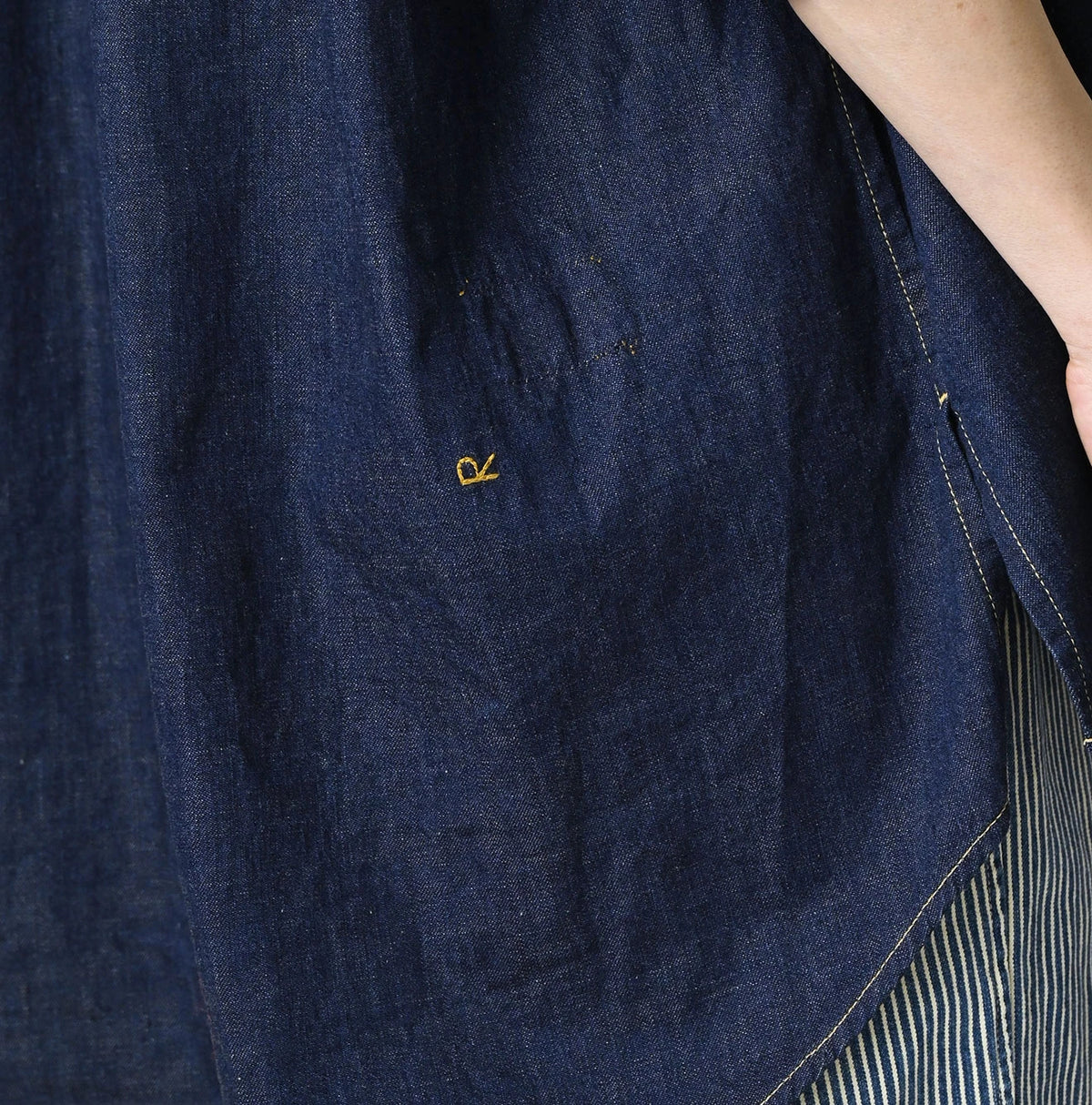 45R Komugi Denim Hechima Blouse