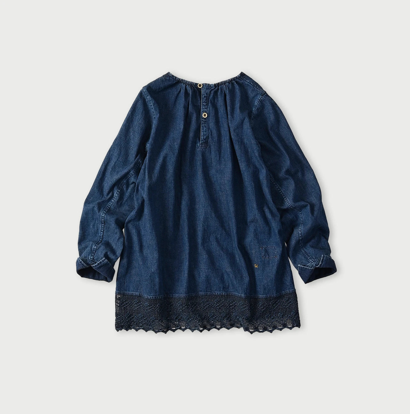 45R Komugi Denim Lace x Blouse - Image 12