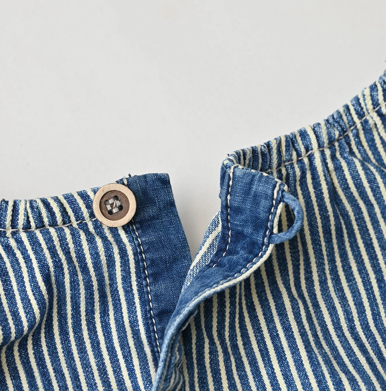 45R Komugi Denim Lace x Blouse - Image 17