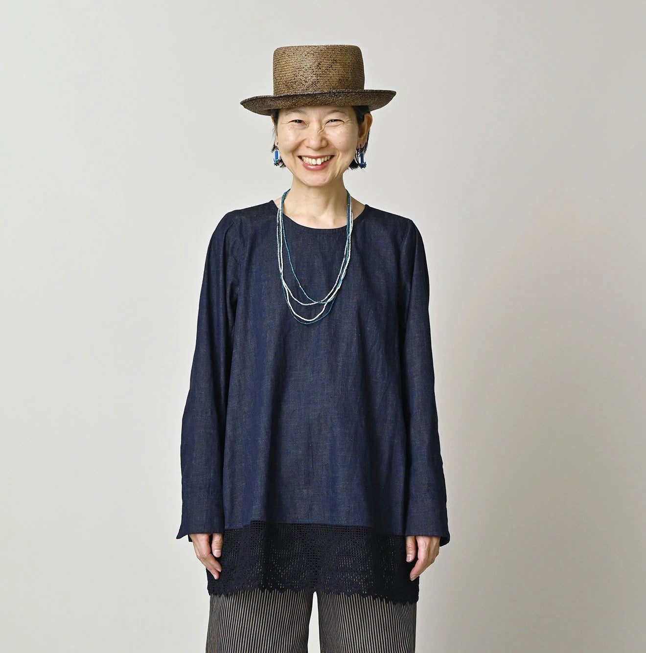 45R Komugi Denim Lace x Blouse - Image 6
