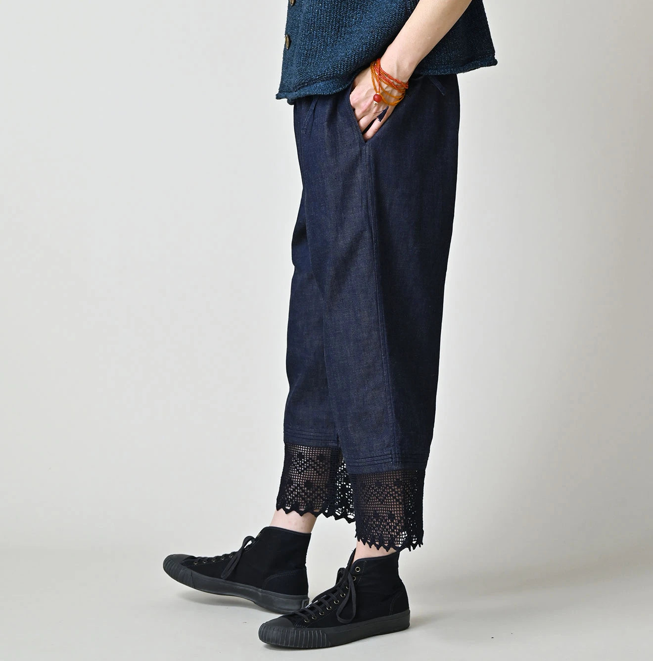 45R Komugi Denim Lace x Petti Pants - Image 4