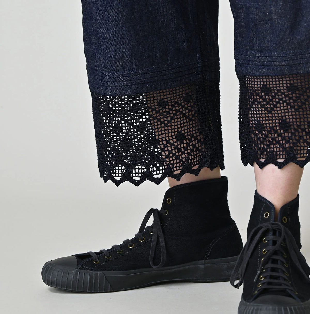 45R Komugi Denim Lace x Petti Pants