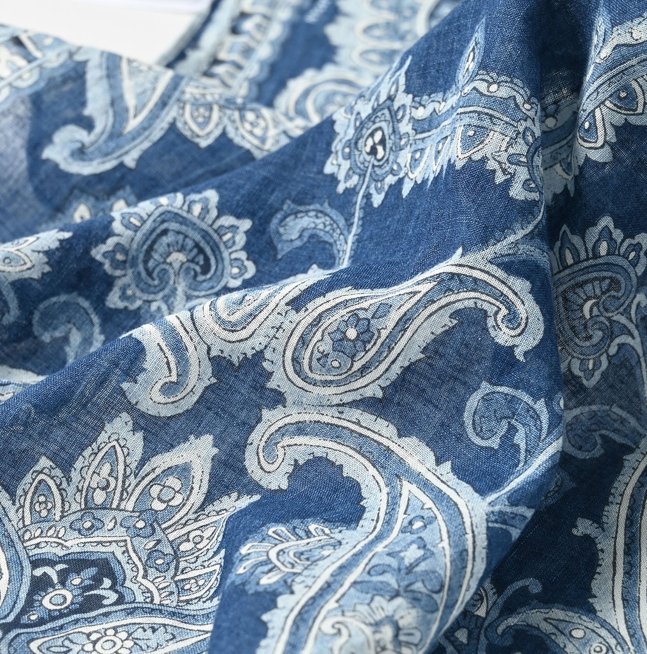 45R Indigo Gauze Paisley Sarasa Bandana