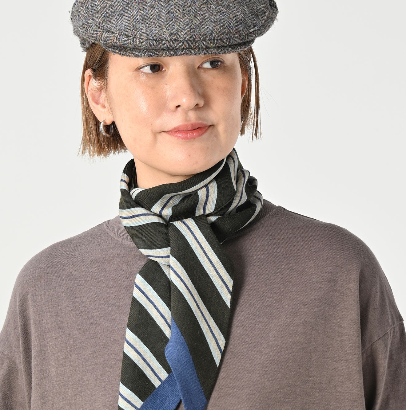 45R Yokk Neck 45 Star Dress - Image 5