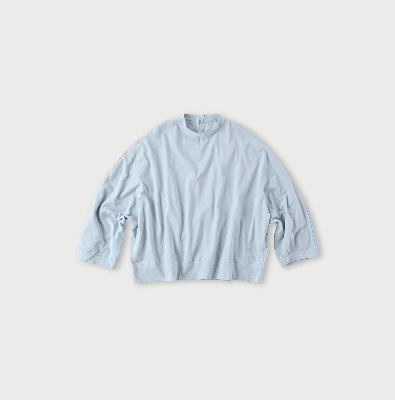 Karma / Dolman short sleeve T-shirt seamless sleeve top white - Shop  karma-design Men's T-Shirts & Tops - Pinkoi