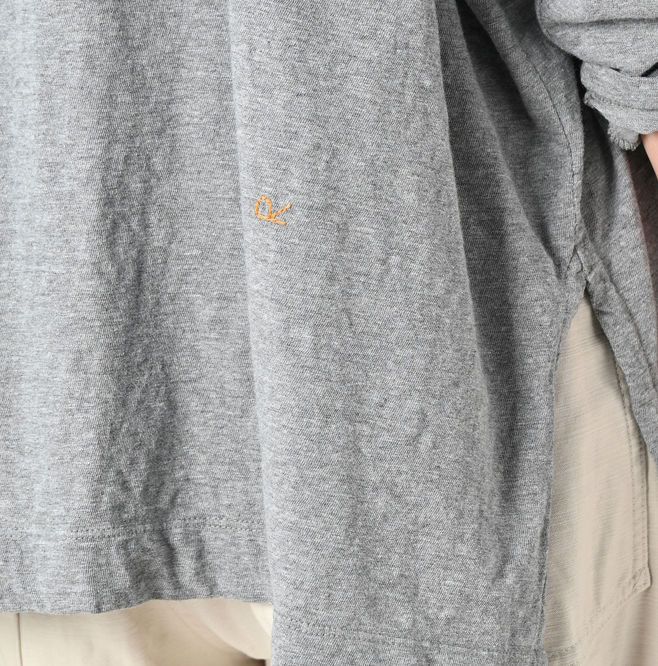 45R Yokk Neck Big Slit T-shirt (Top-dyed)