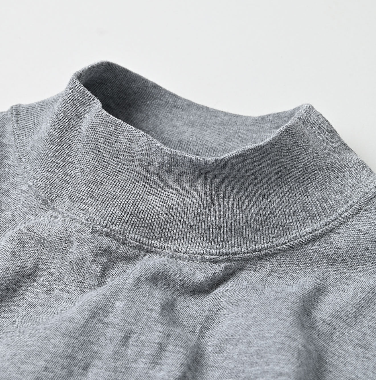 45R Yokk Neck Big Slit T-shirt (Top-dyed)