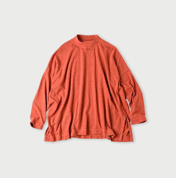 45R Botanical Dyed Yokk Neck Big Slit T-shirt