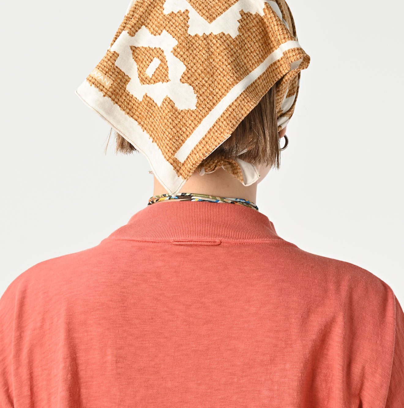45R Botanical Dyed Yokk Neck Big Slit T-shirt