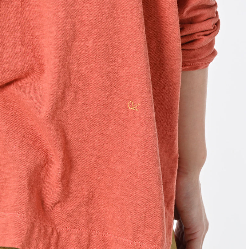 45R Botanical Dyed Yokk Neck Big Slit T-shirt
