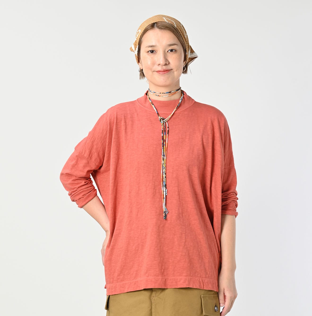 45R Botanical Dyed Yokk Neck Big Slit T-shirt