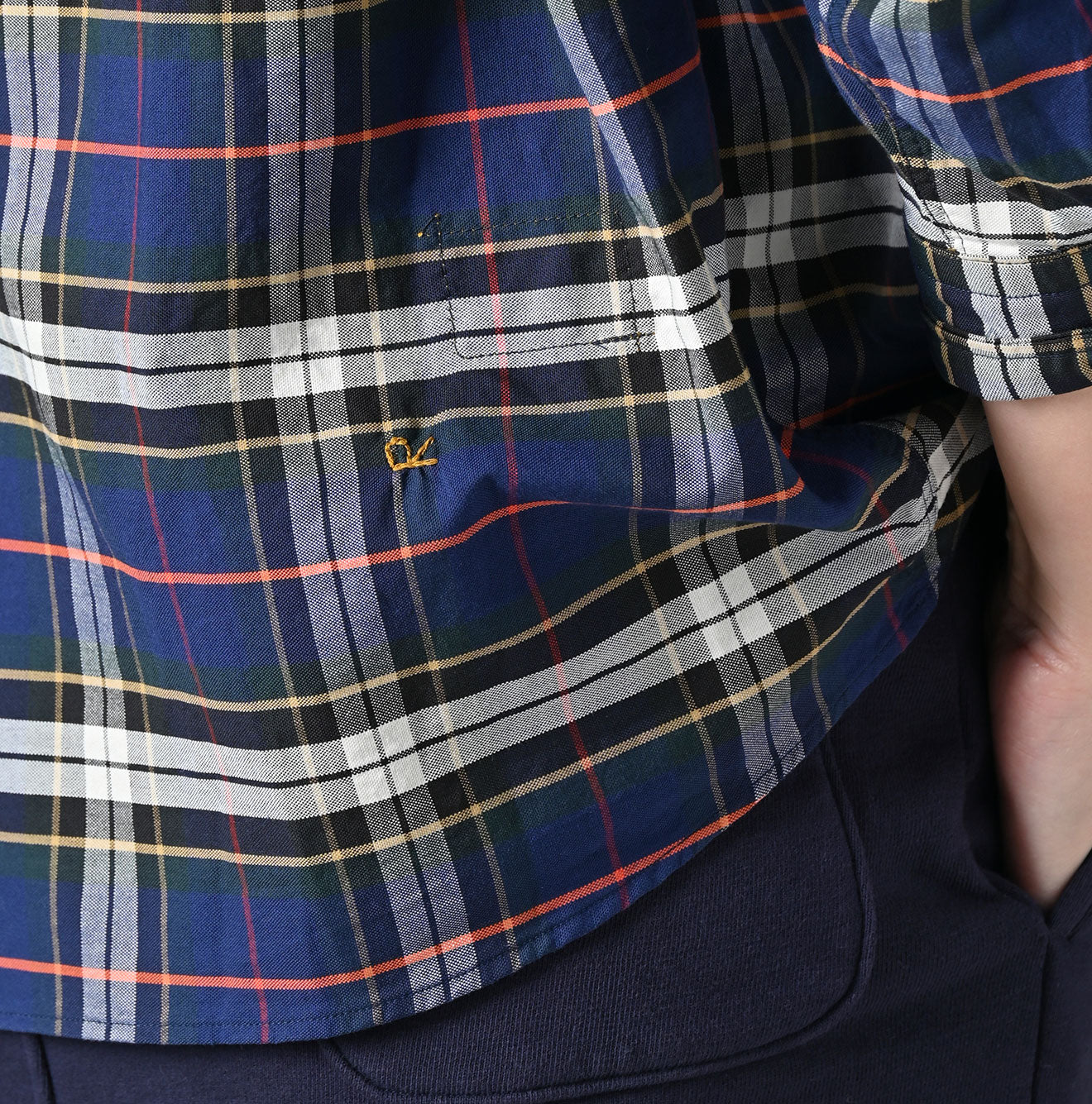 45R 504-Oxford 908 Tuck Buttondown Blouse