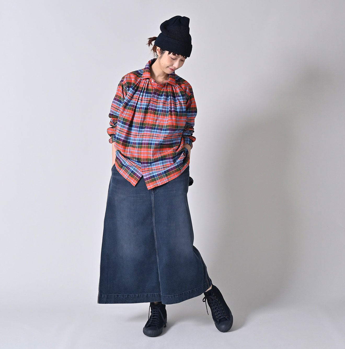 504-Oxford 908 Tuck Buttondown Blouse - Image 4