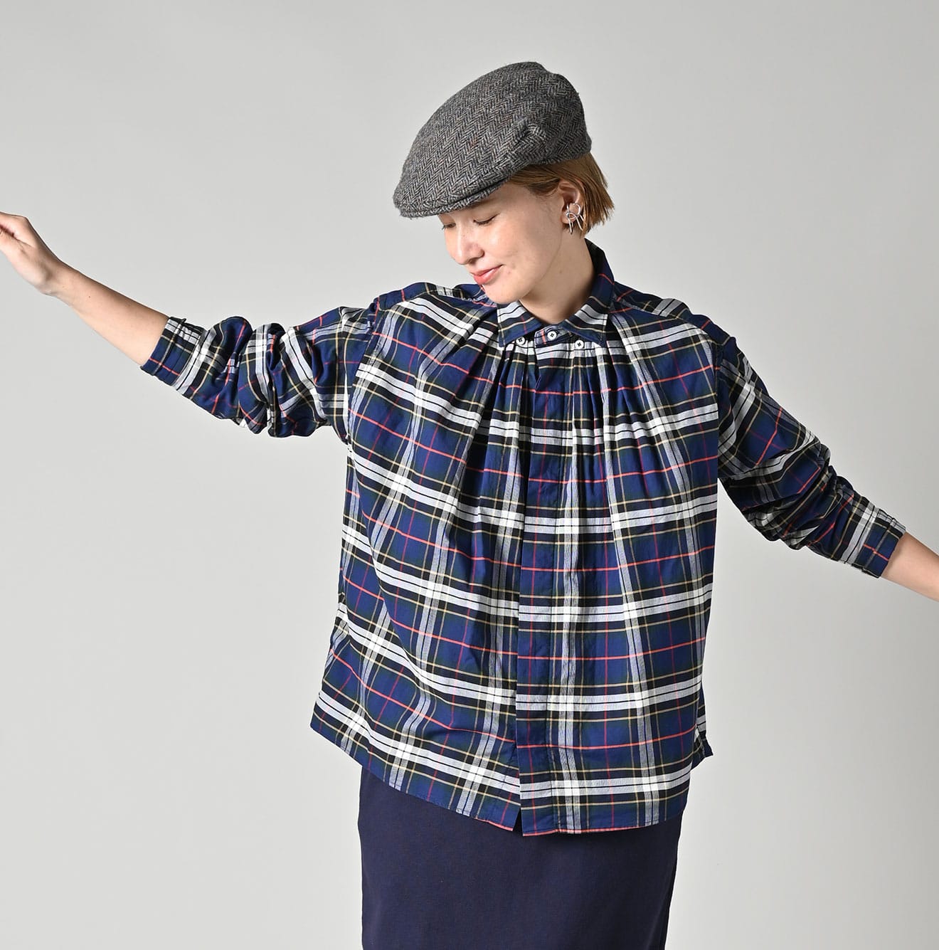 45R 504-Oxford 908 Tuck Buttondown Blouse