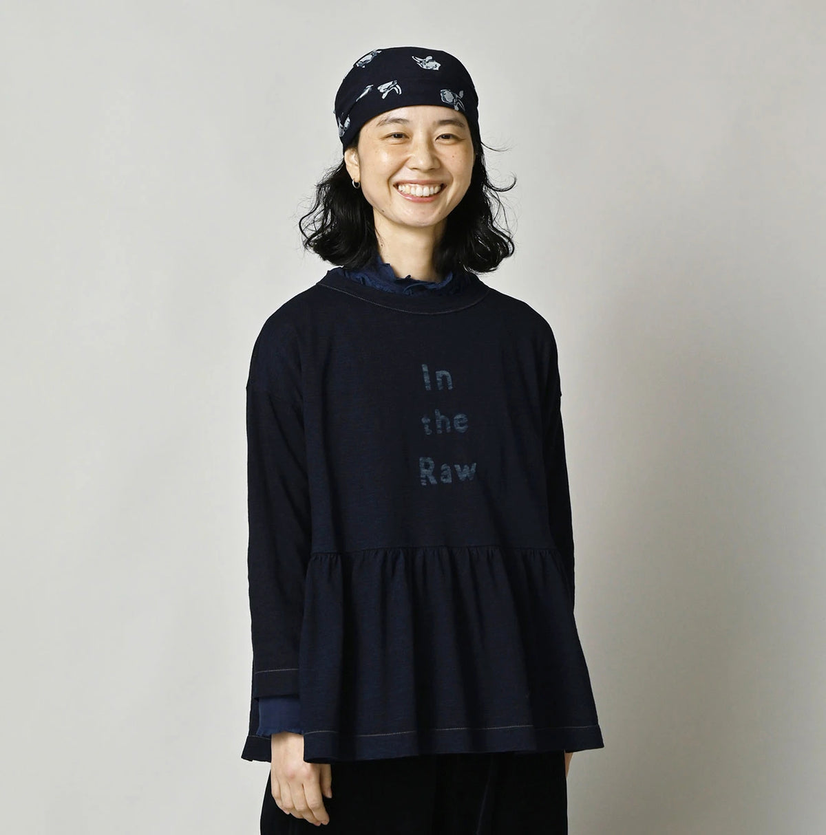 45R Indigo In the Raw Gathered Hime T-shirt - Image 6