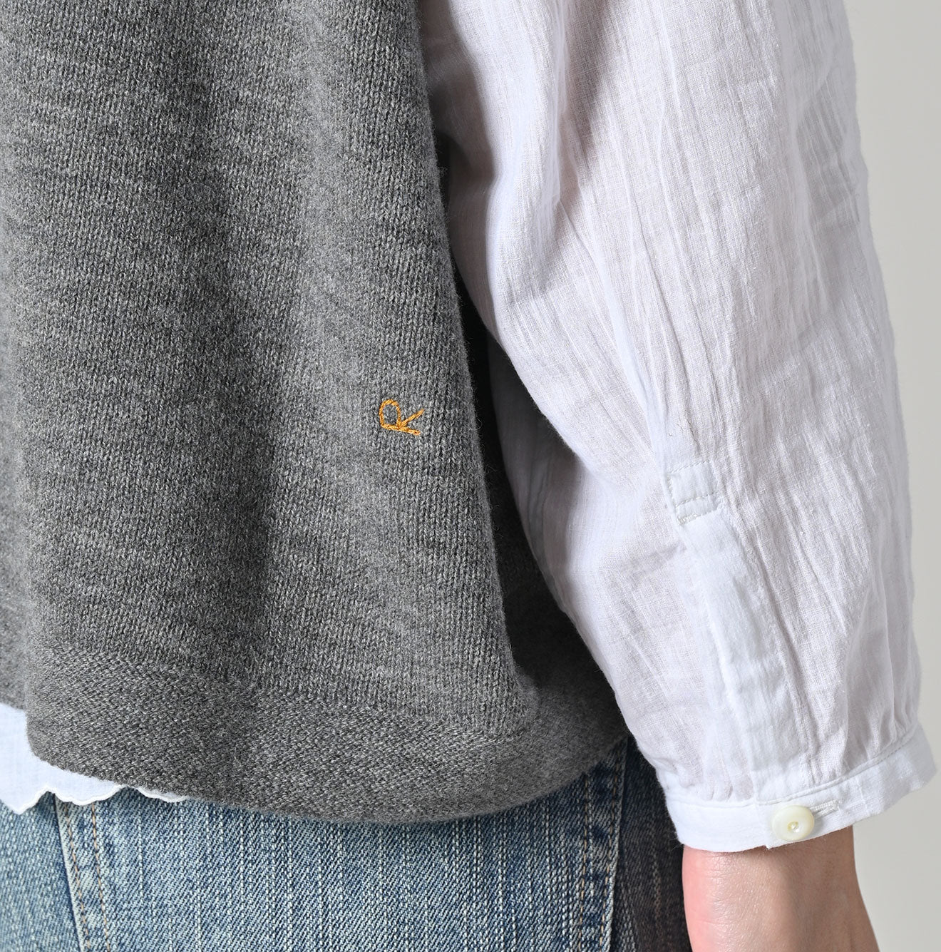 45R Float Felted M-vest
