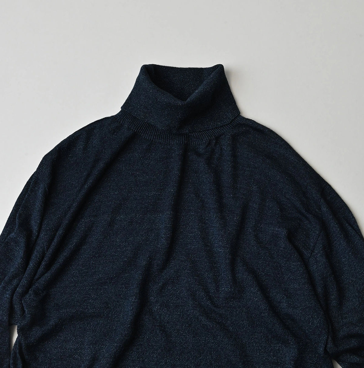 45R Indigo Super Gauze M-Hime Turtleneck