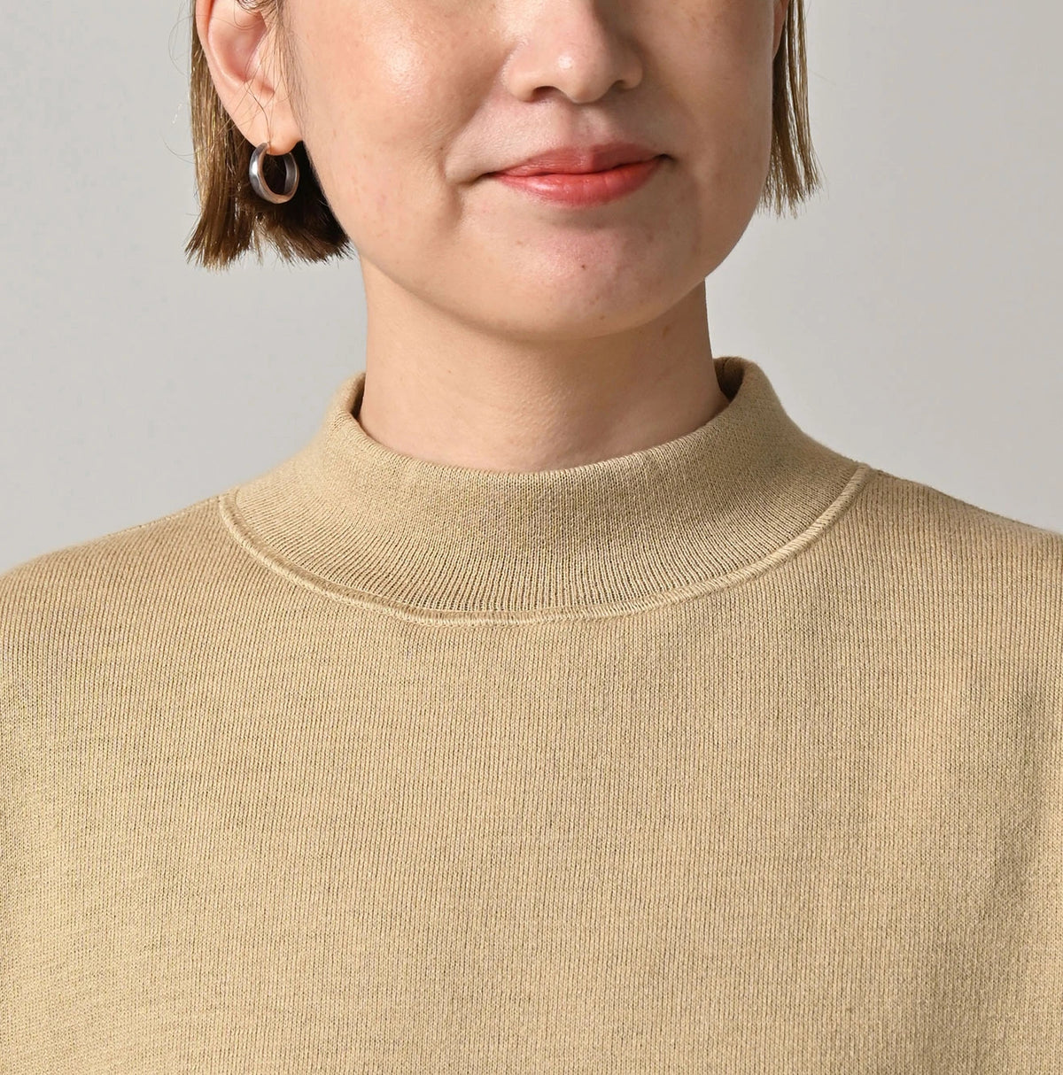 45R Smooth Yock Neck M-Shirt - Image 13