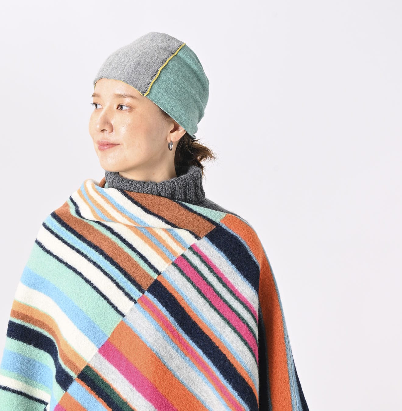 45R Rug Stripe Poncho