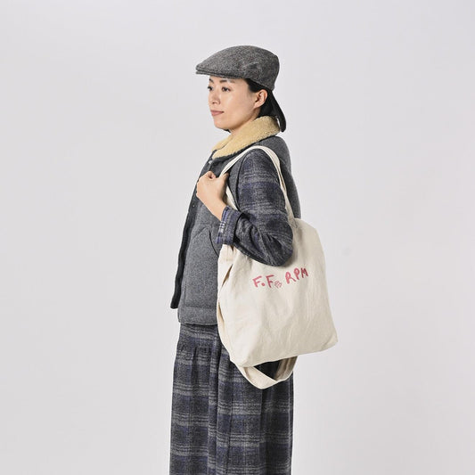 45 Star Tote Bag Medium - 45R by 45rpm studio