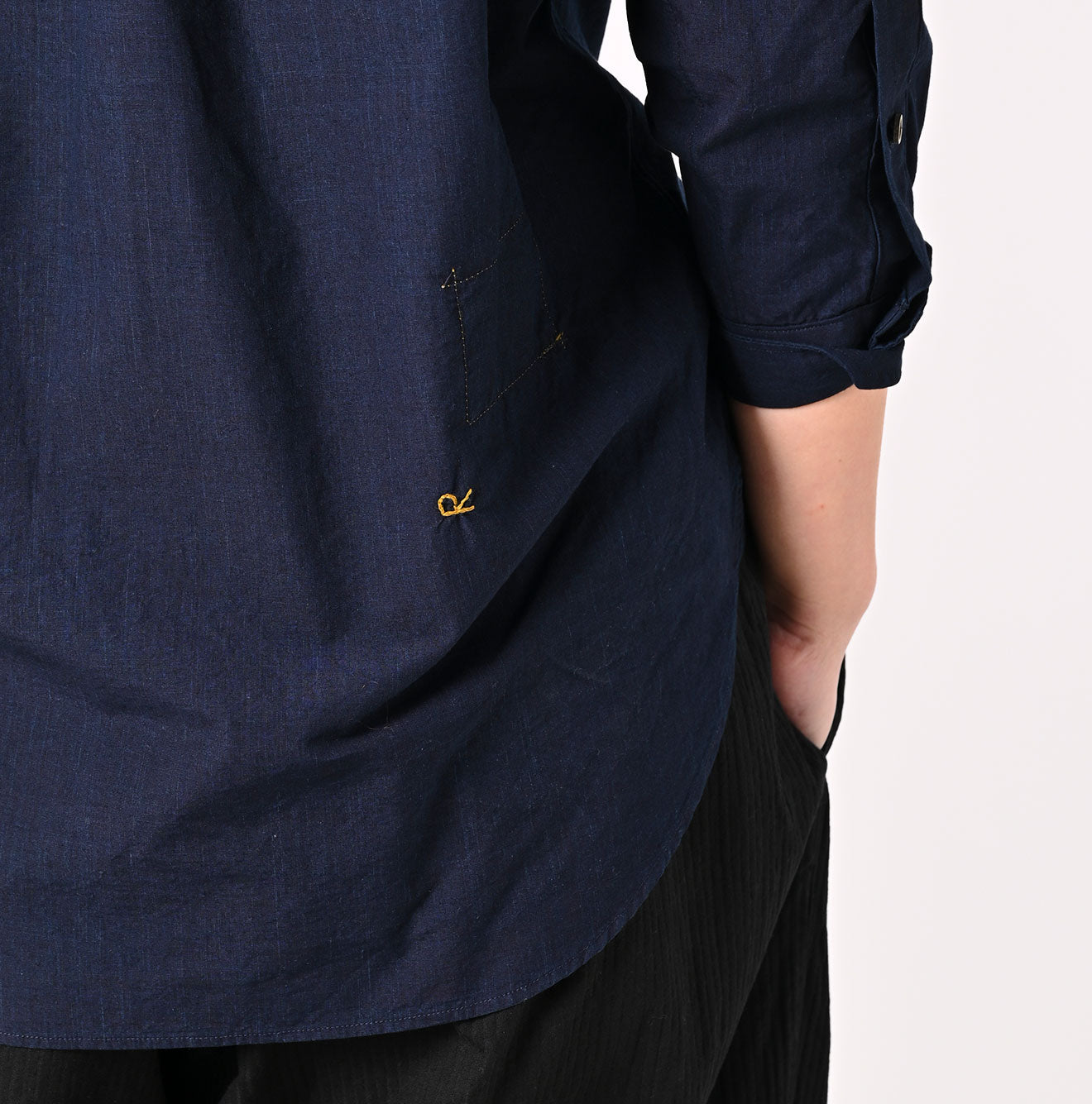 45R Indigo Batistie 908 Pintuck Stand Collar Shirt