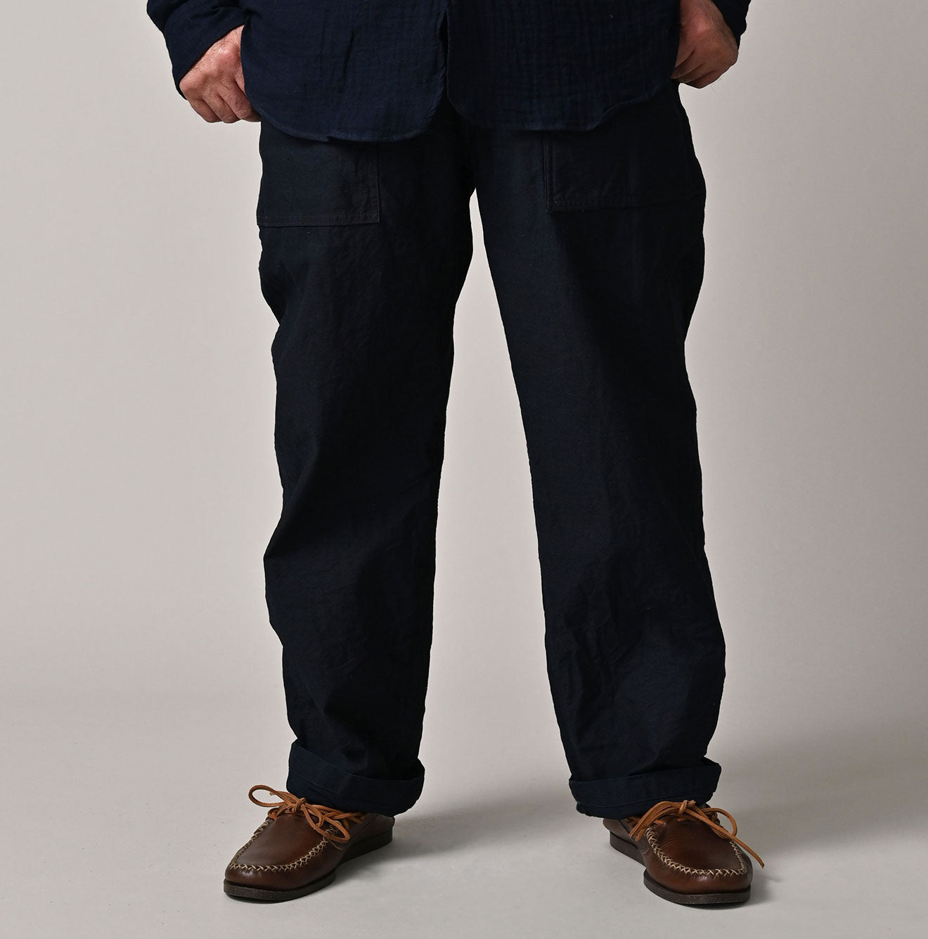 Indigo Back Sateen 908 Baker Pants | 45R Official Online Store