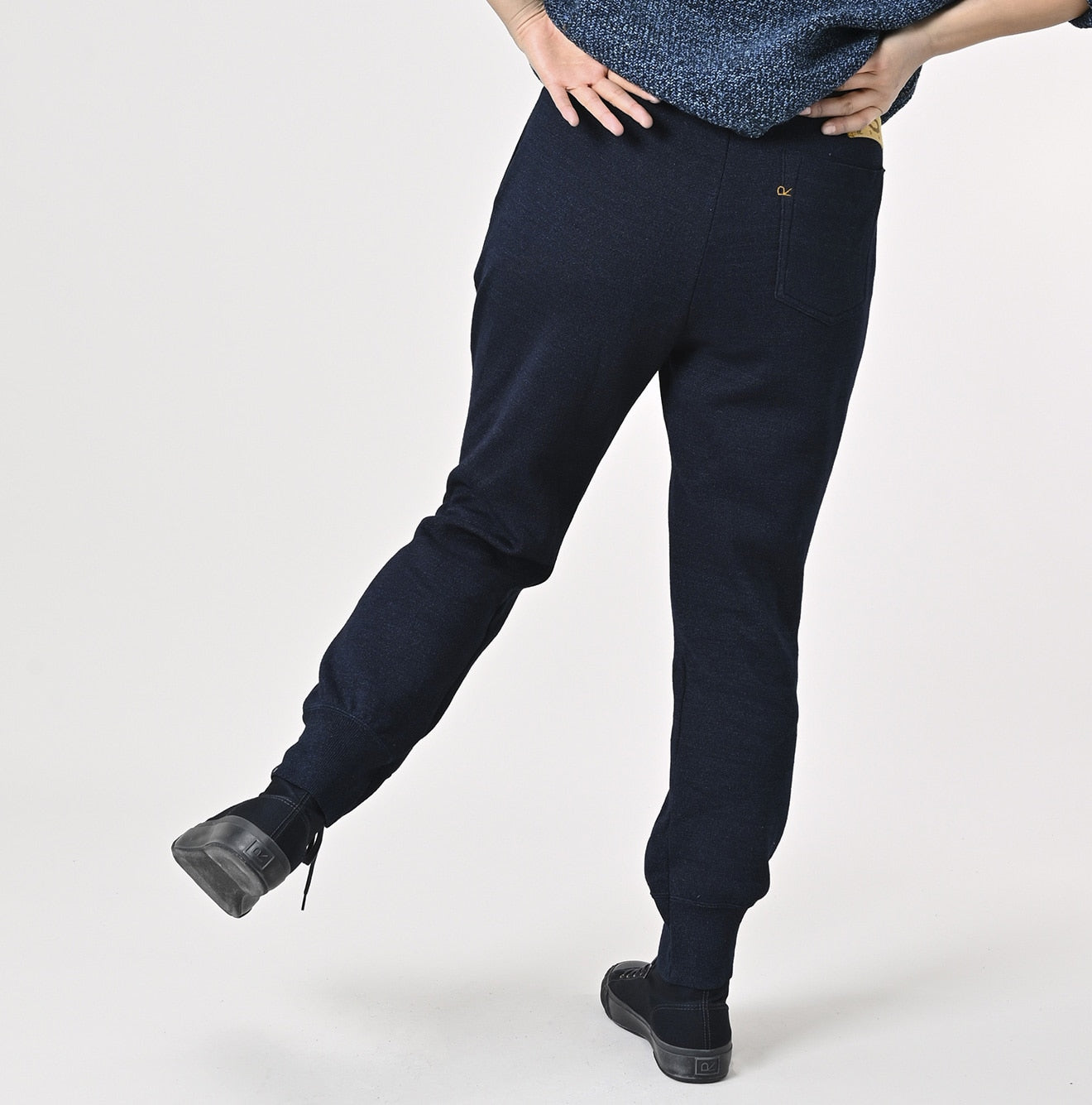 45R Indigo Smooth College 908 Pants