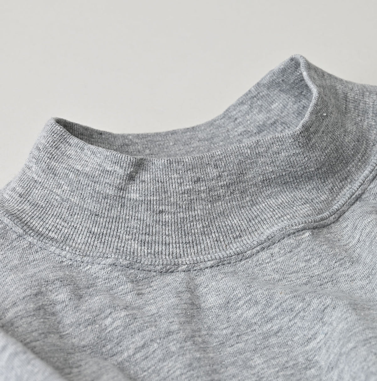 45R Yock Neck Big Slit T-shirt (Top-dyed)