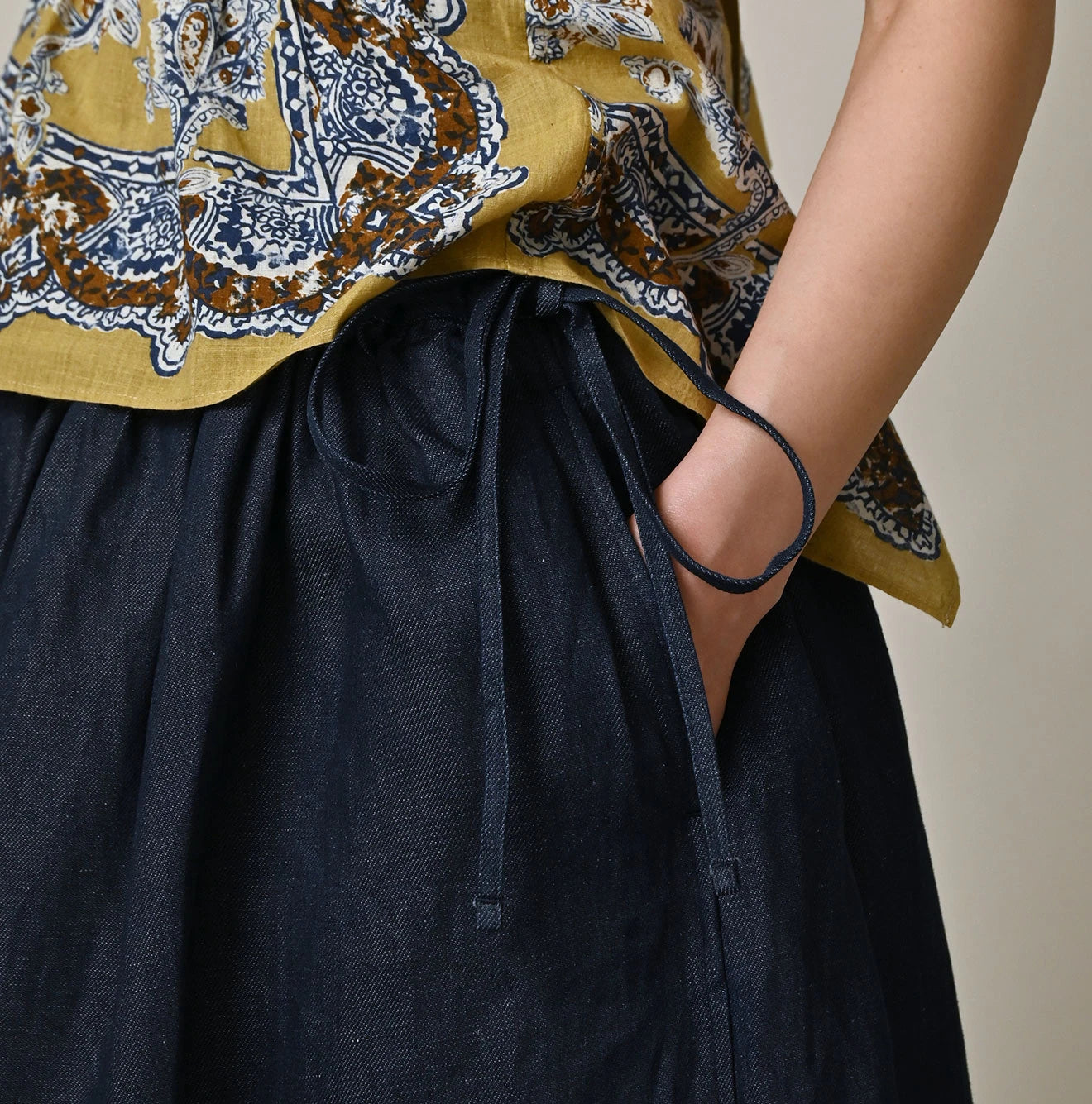 45R ONEONE Treasure Indigo Easy Gathered Skirt - Image 7