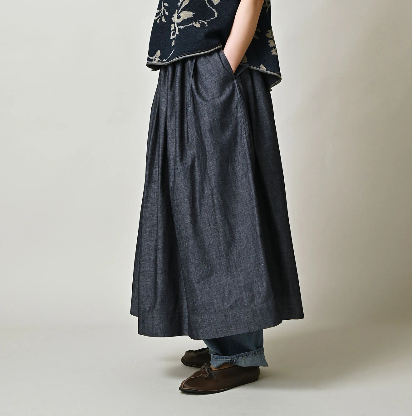 45R ONEONE Indigo Easy Gathered Skirt - Image 4