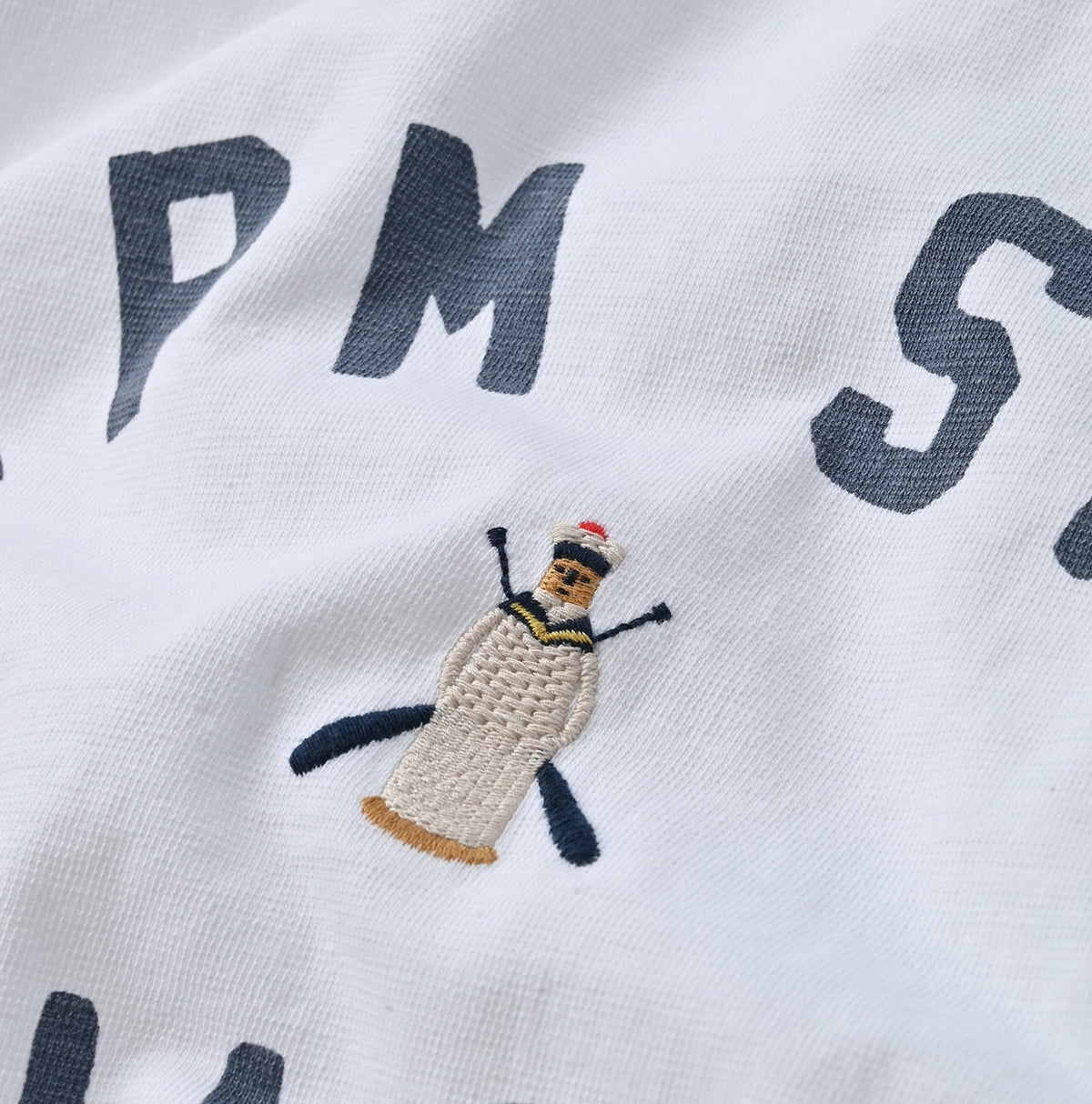 45R Hayama Dekoboko Tenjiku Montokkun Hoodie