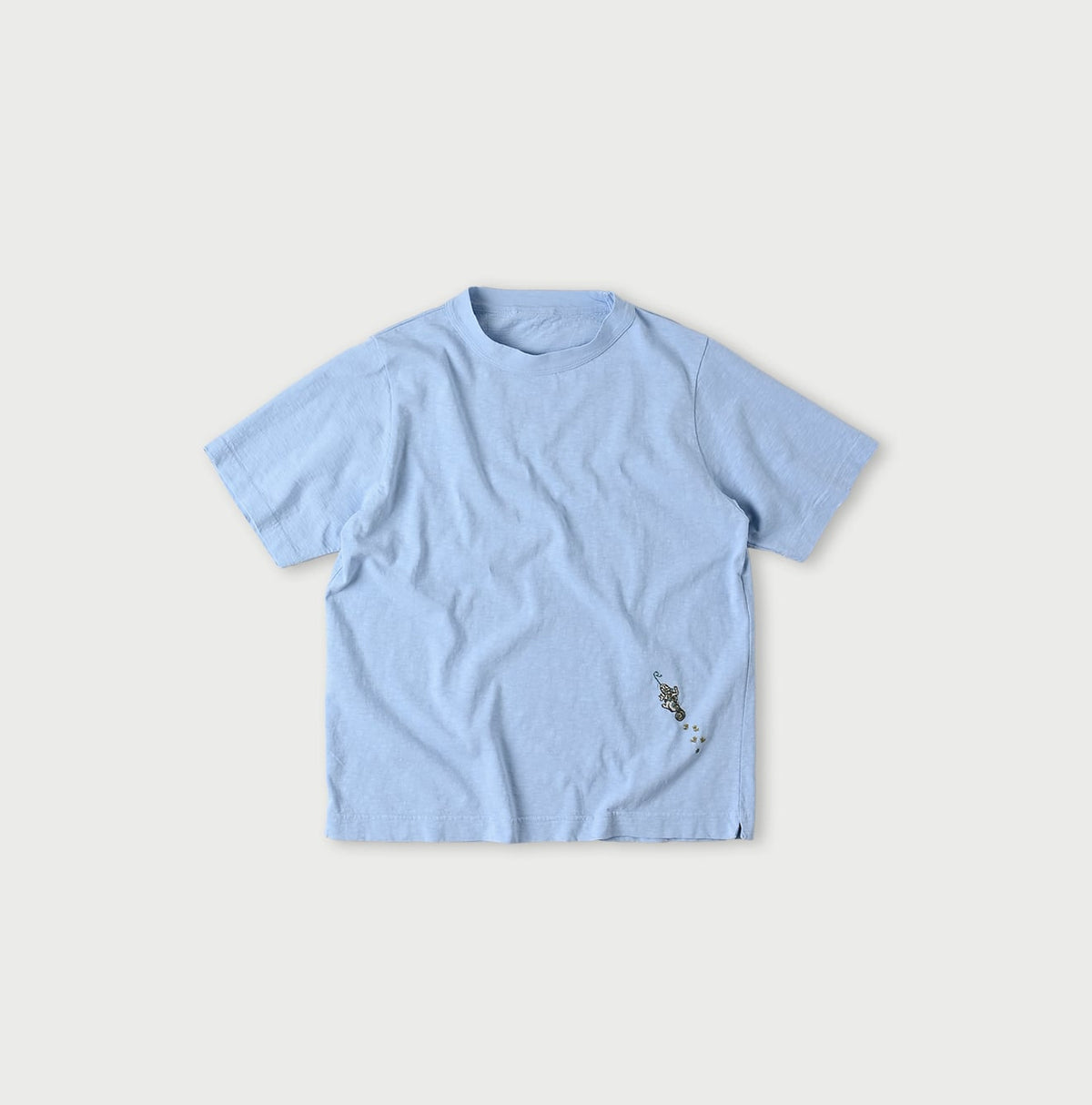 45R Chameleon Embroidery 908 T-shirt