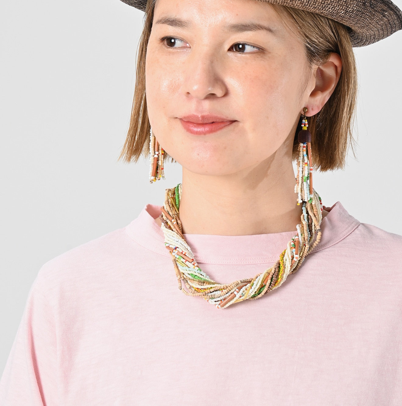 45R Chameleon Embroidery 908 T-shirt - Image 12