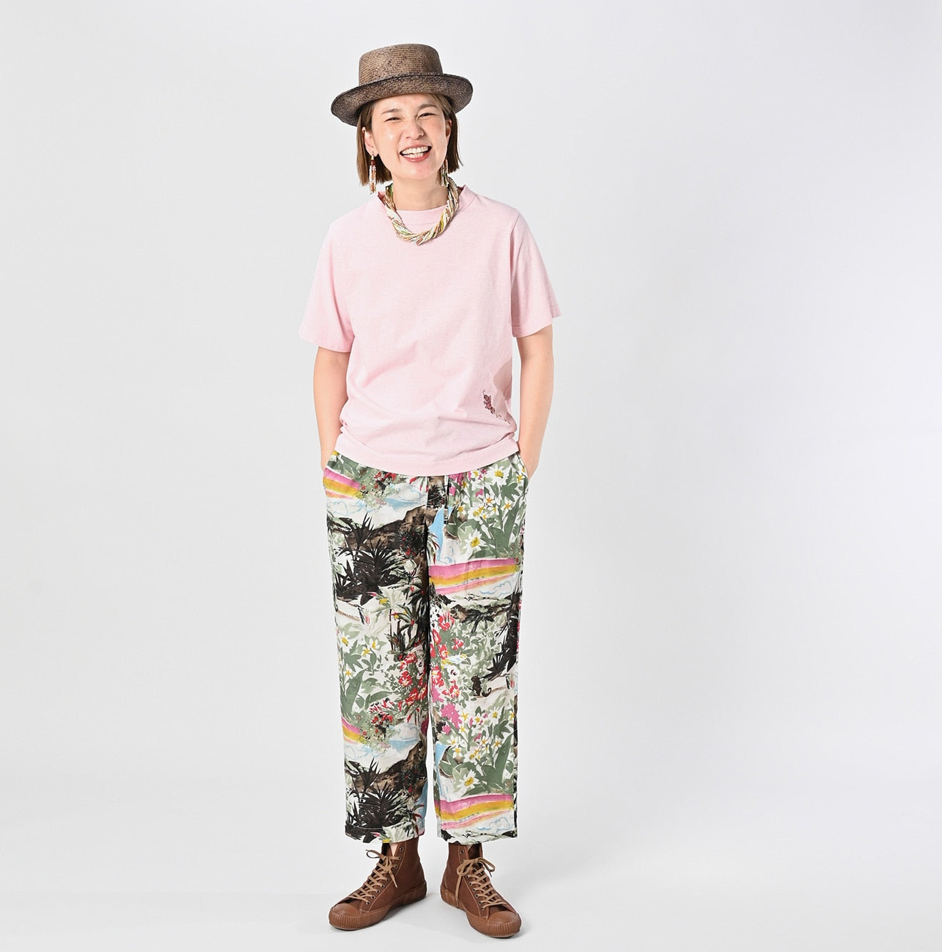 45R Chameleon Embroidery 908 T-shirt - Image 4