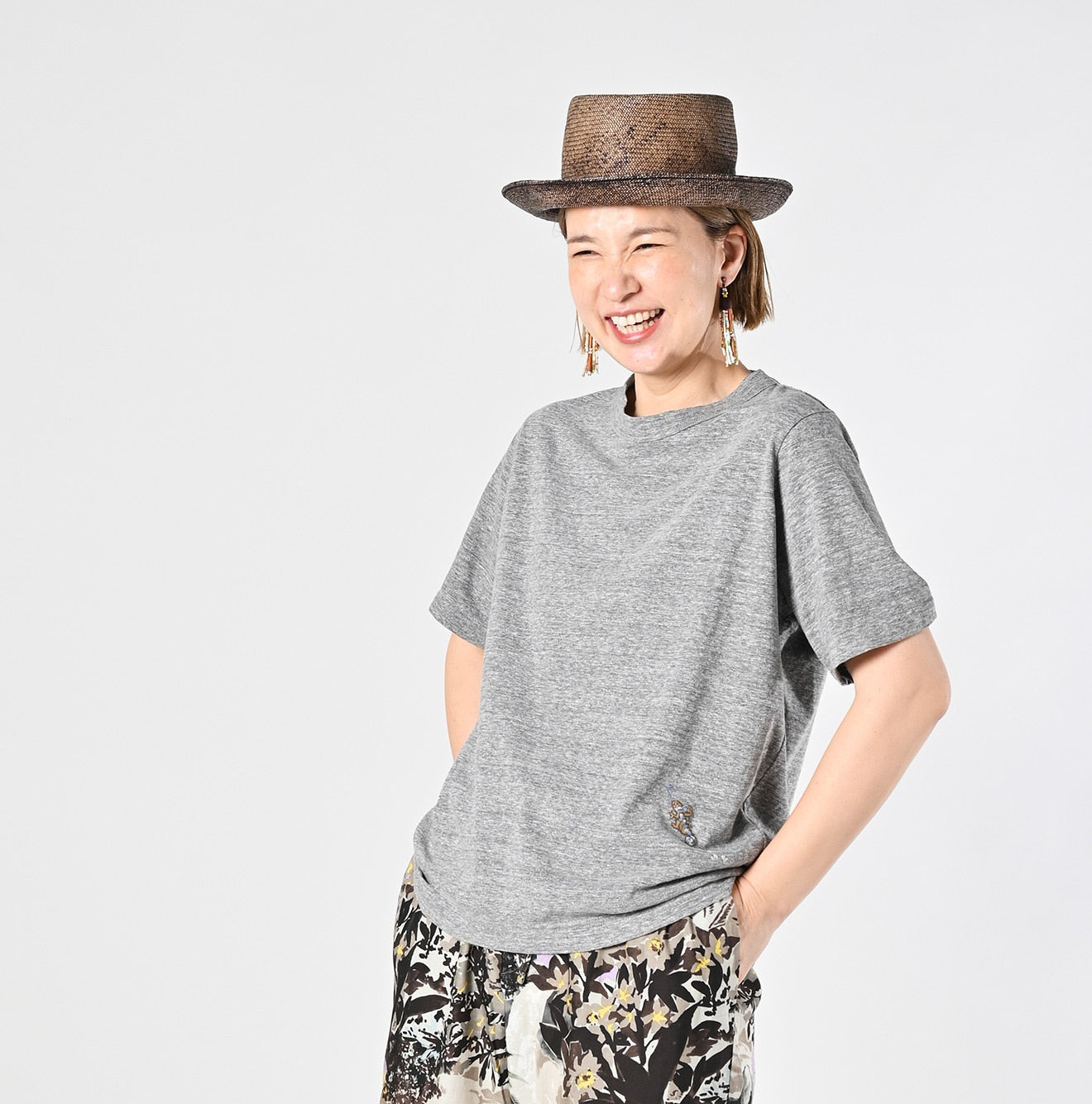 45R Chameleon Embroidery 908 T-shirt (Top dyed) - Image 5