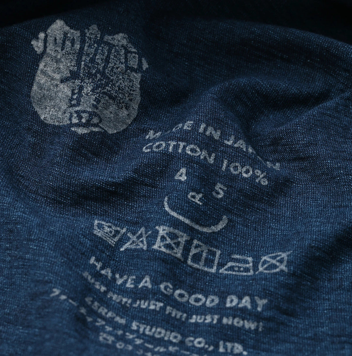 45R Indigo Chameleon Embroidery 908 T-shirt