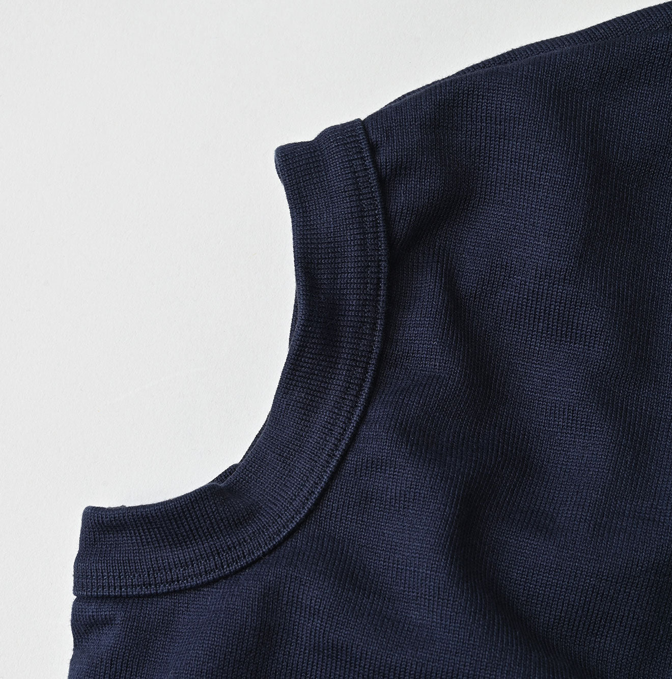 ONEONE Treasure Cotton Linen M-Camisole - Image 11