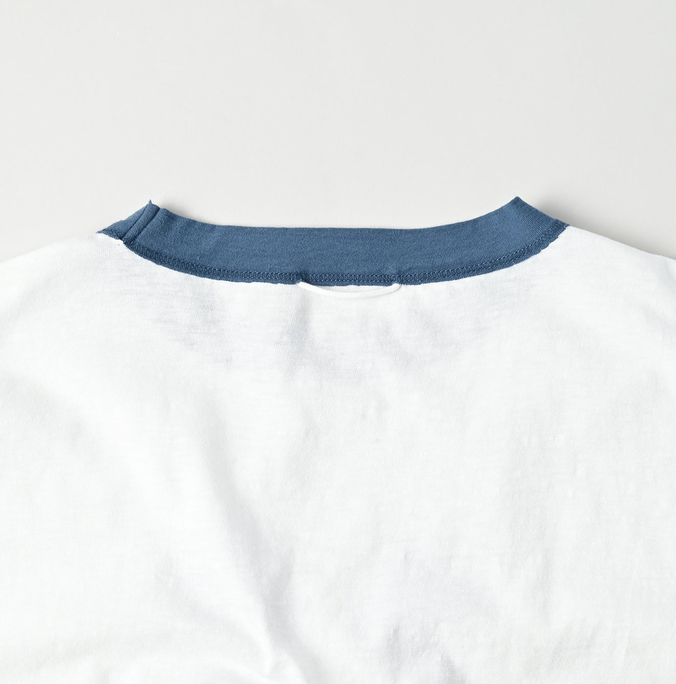 45R Hayama Betouch Initial Montokkun 908 T-shirt - Image 23