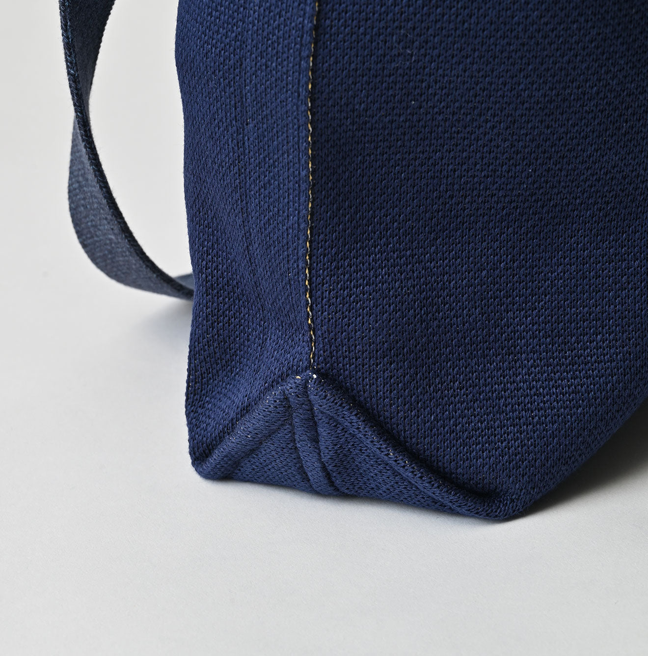 HAYAMA Jacquard Bag - Image 11