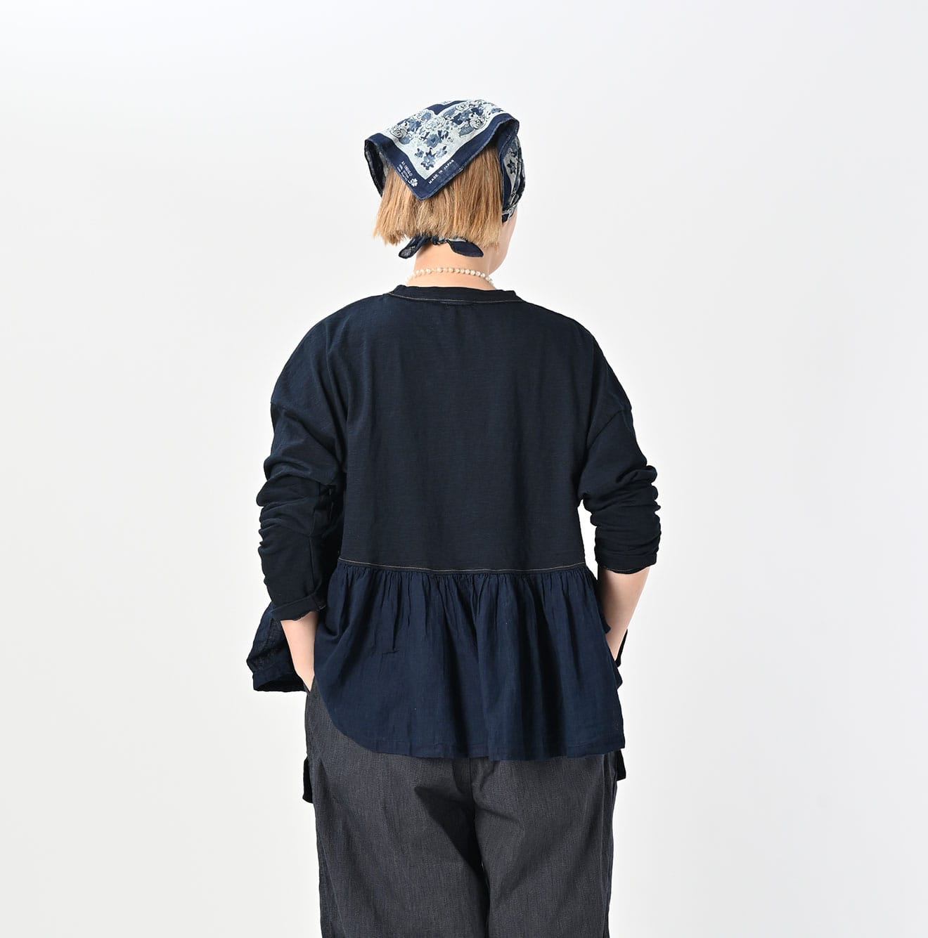 45R Indigo Tenjiku Gathered Blouse